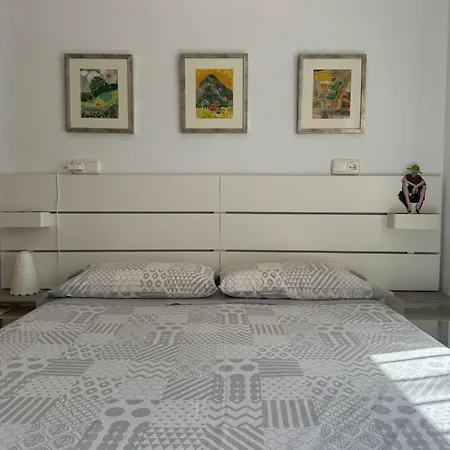 Apartamento Bajo El Faro De Puerto Rey - Playa