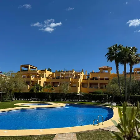 Bajo El Faro De Puerto Rey - Playa Apartamento *