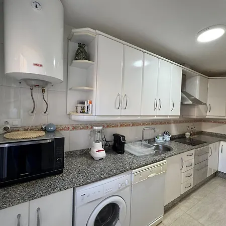 Apartamento Bajo El Faro De Puerto Rey - Playa *