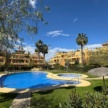 Bajo El Faro De Puerto Rey - Playa Apartamento Vera